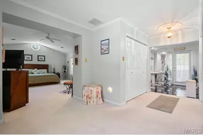 25 Berkshire Drive, Richmond Heights, MO 63117 - Photo 10