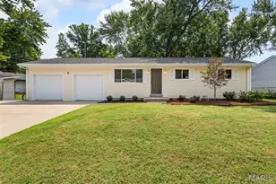 11482 Essex Ave, Maryland Heights, MO 63043 - Photo 1