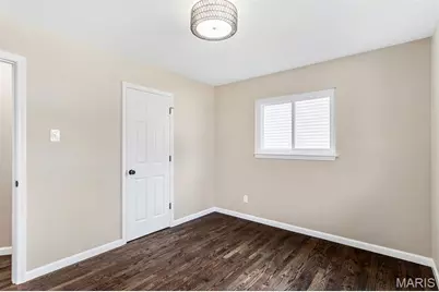 11482 Essex Avenue, Maryland Heights, MO 63043 - Photo 22