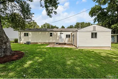 11482 Essex Avenue, Maryland Heights, MO 63043 - Photo 42