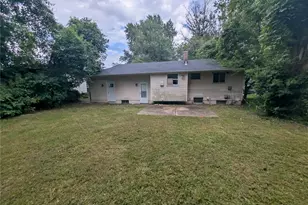 10309 Durness Dr, Saint Louis, MO 63137 - Photo 8