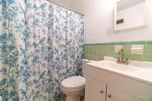6936 Greenholly Dr, Saint Louis, MO 63123 - Photo 12