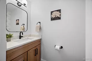 4412 Whitmeere Ct, Saint Louis, MO 63129 - Photo 8