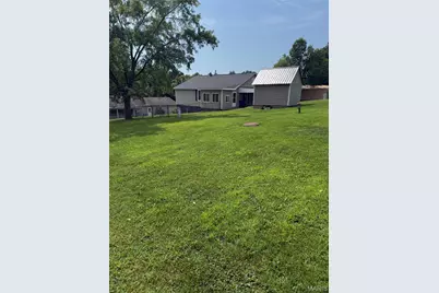 361 E 3rd Street, Moscow Mills, MO 63362 - Photo 4