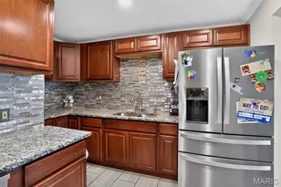 3110 St Myron Ln, Saint Ann, MO 63074 - Photo 6