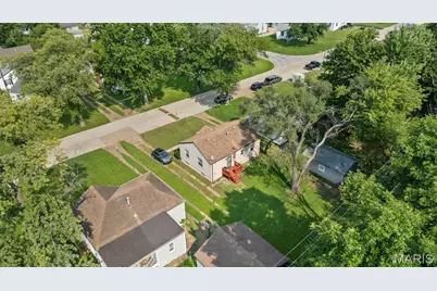 6010 Eaton Drive, Berkeley, MO 63134 - Photo 16