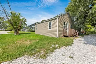 302 Hilltop Dr, Wentzville, MO 63385 - Photo 22