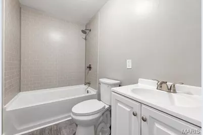 302 Hilltop Drive, Wentzville, MO 63385 - Photo 4