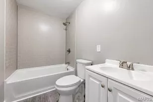 302 Hilltop Dr, Wentzville, MO 63385 - Photo 4