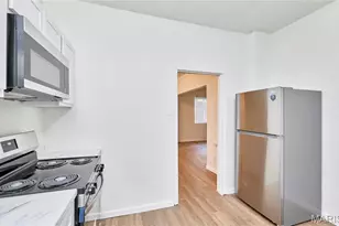 6625 Bartmer Ave, University City, MO 63130 - Photo 8