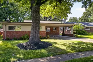 931 Dalkeith Ln, Saint Louis, MO 63132 - Photo 36