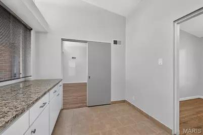 931 Dalkeith Lane, Saint Louis, MO 63132 - Photo 10