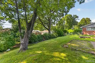 931 Dalkeith Ln, Saint Louis, MO 63132 - Photo 34