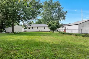 807 Benton St, Montgomery City, MO 63361 - Photo 30