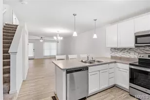 5107 Barter St, Saint Charles, MO 63301 - Photo 12