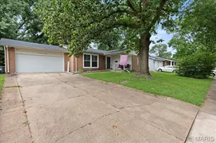 1770 Keeven Ln, Florissant, MO 63031 - Photo 1