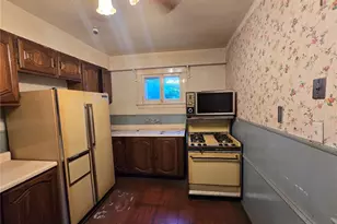 7134 Drury Ln, Saint Louis, MO 63143 - Photo 26