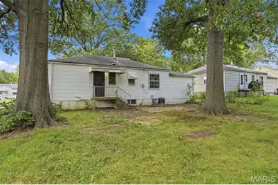 10172 Cabot Drive, Saint Louis, MO 63137 - Photo 20