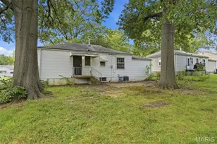 10172 Cabot Dr, Saint Louis, MO 63137 - Photo 20