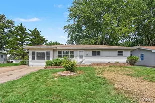 1405 Del Rey Dr, Florissant, MO 63031 - Photo 1