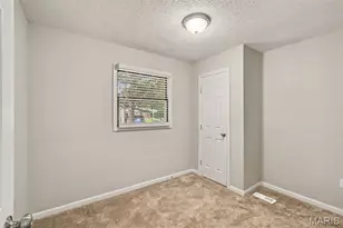 1405 Del Rey Dr, Florissant, MO 63031 - Photo 8