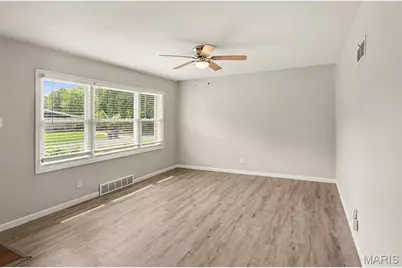 1405 Del Rey Drive, Florissant, MO 63031 - Photo 2