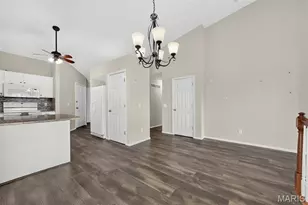 36 Lienemann Ct, Saint Peters, MO 63303 - Photo 8