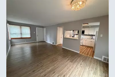 1134 Laire, Saint Louis, MO 63137 - Photo 12