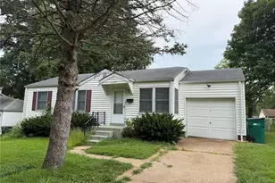 1134 Laire, Saint Louis, MO 63137 - Photo 1