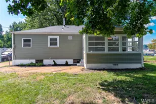 9866 Eastdell Dr, Dellwood, MO 63136 - Photo 8