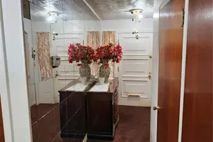 6830 Roberts Ave, University City, MO 63130 - Photo 6