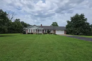 103 Meadow Ridge Dr, Troy, MO 63379 - Photo 4