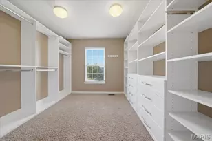 1025 Hawkins Bend Dr, Fenton, MO 63026 - Photo 30