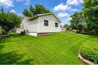 12732 Glenage Drive, Maryland Heights, MO 63043 - Photo 36