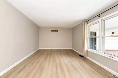 12732 Glenage Drive, Maryland Heights, MO 63043 - Photo 6
