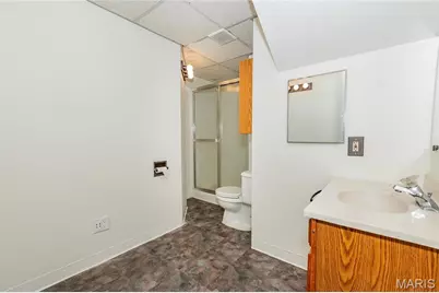 2533 Grayford Walk, Saint Louis, MO 63129 - Photo 10