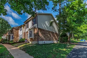 2533 Grayford Walk, Saint Louis, MO 63129 - Photo 2
