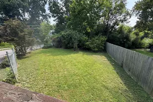 400 S Clark Ave, Ferguson, MO 63135 - Photo 18