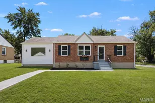 17 St Martha Ct, Florissant, MO 63031 - Photo 1