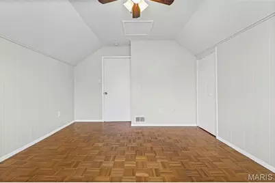 4552 Ray Avenue, Saint Louis, MO 63116 - Photo 36