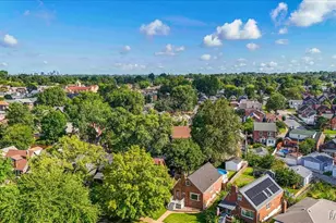 6421 Lindenwood Pl, Saint Louis, MO 63109 - Photo 14
