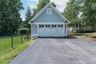 9242 Clayton Rd, Ladue, MO 63124 - Photo 44