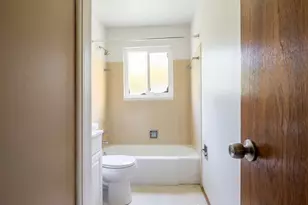 10725 Alliance Dr, Dellwood, MO 63136 - Photo 12