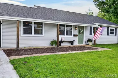 402 Saint Joseph Avenue, Saint Charles, MO 63366 - Photo 4
