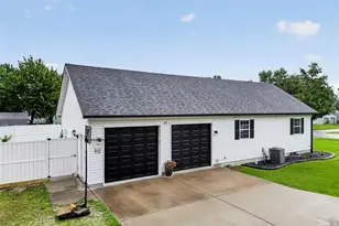 1019 W Main St, Bowling Green, MO 63334 - Photo 4