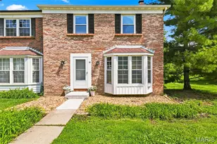 16 Coach Ct, Saint Peters, MO 63376 - Photo 1