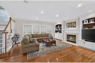 14748 Thornhill Terrace Drive, Chesterfield, MO 63017 - Photo 12