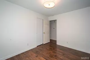 2812 Queen Bee Ln, Oakville, MO 63129 - Photo 28