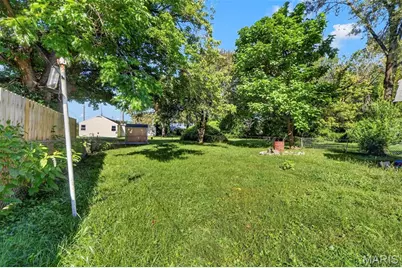 273 S Barat Avenue, Ferguson, MO 63135 - Photo 20