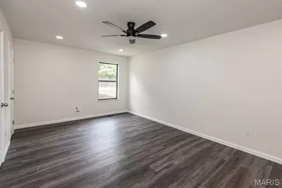 4315 Meadowgreen Estates Drive, Saint Louis, MO 63129 - Photo 54